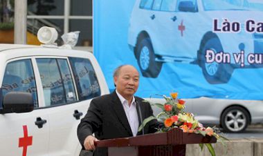 Lễ bàn giao 52 chiếc xe cứu thương cho các tỉnh miền núi Phía Bắc