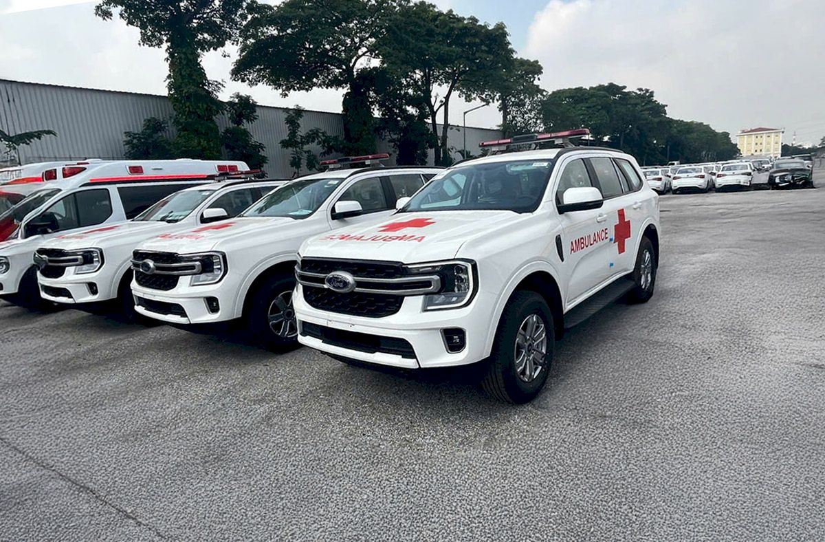 XE CỨU THƯƠNG FORD EVEREST 2026 (4X4): GIẢI PHÁP CẤP CỨU HOÀN HẢO CHO MỌI ĐỊA HÌNH