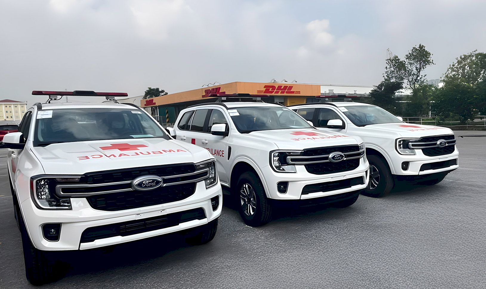 XE CỨU THƯƠNG FORD EVEREST 2026 (4X4): GIẢI PHÁP CẤP CỨU HOÀN HẢO CHO MỌI ĐỊA HÌNH